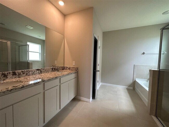 Building Photo - 12327 Dora Trl