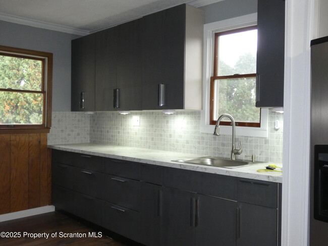 Building Photo - 620 Sanderson Ave