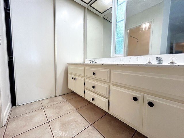 Building Photo - 3214 Canary Ct