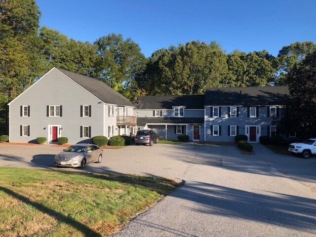 Primary Photo - 39 Lantern Ln
