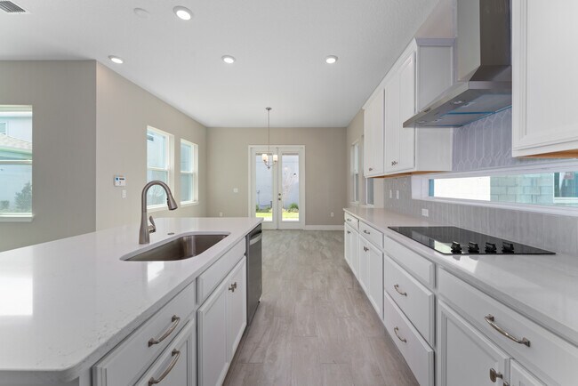 Building Photo - 13254 McMillan Dr