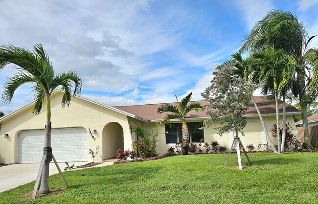 Primary Photo - 14507 Larkspur Ln