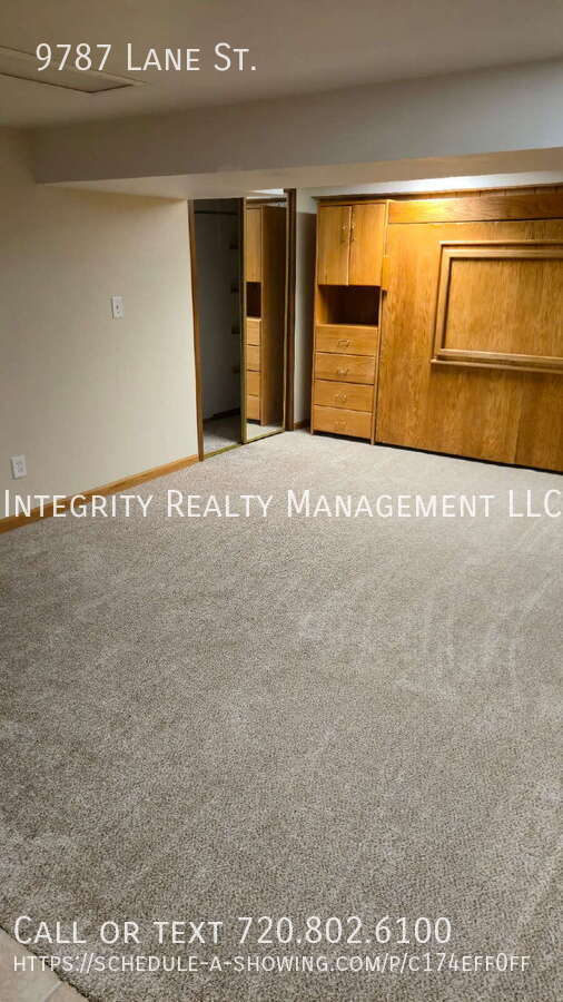 Building Photo - 9787 Lane St