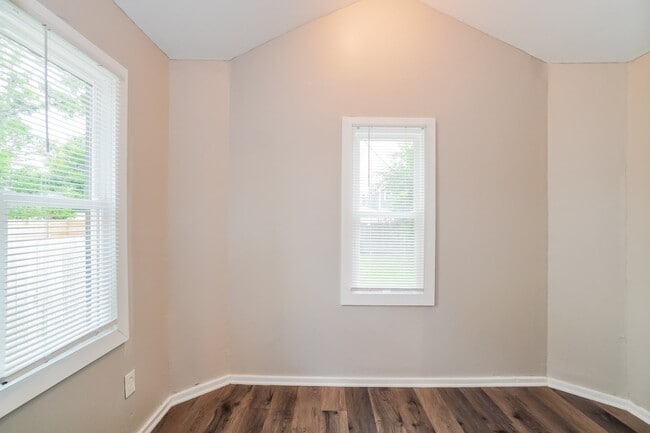Building Photo - 1510 Arlington Ave