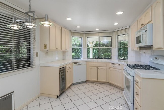 Building Photo - 12235 Shady Hollow Ln