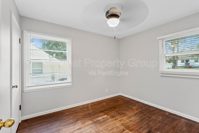 Building Photo - 306 Banff Cir