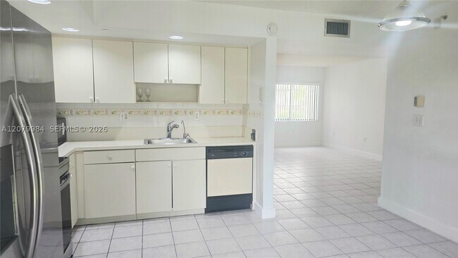 Building Photo - 8650 SW 133rd Avenue Rd