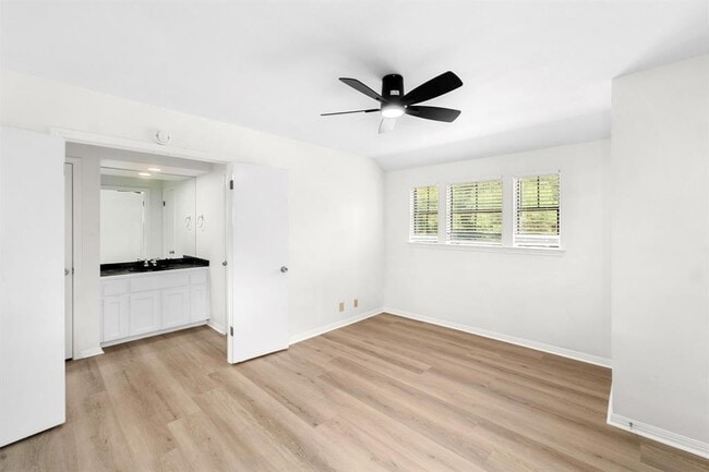 Building Photo - 6507 Cat Creek Trail