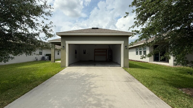 Building Photo - 15618 Porter Rd