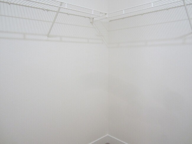 Building Photo - HIDDEN SPRINGS HACIENDA