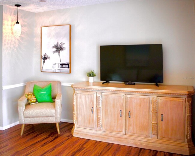 Building Photo - 3505 Longmeadow-