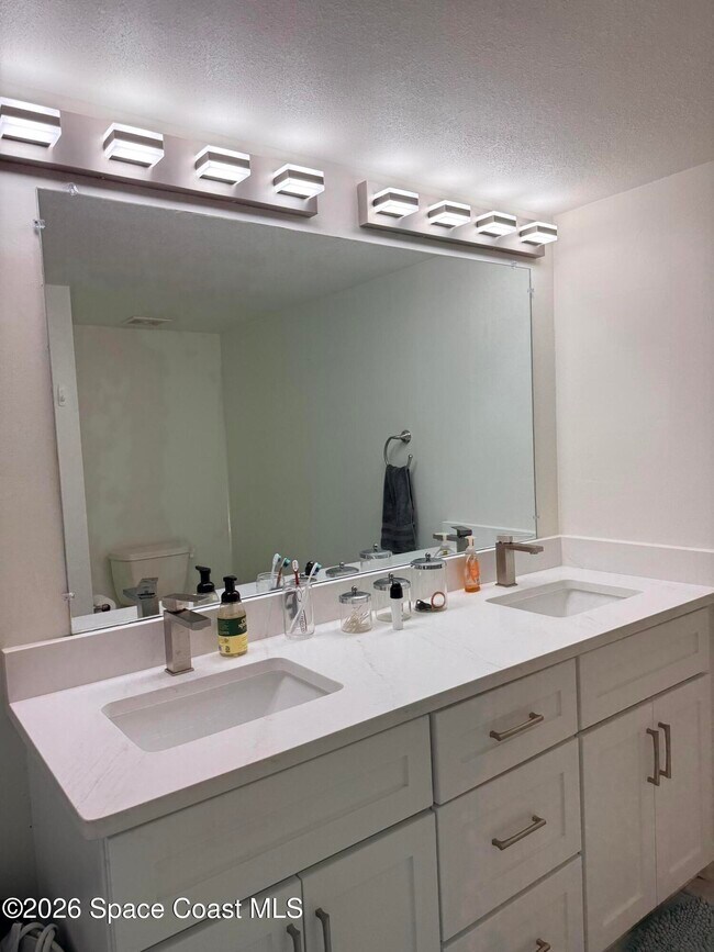 Building Photo - 3221 S Atlantic Ave