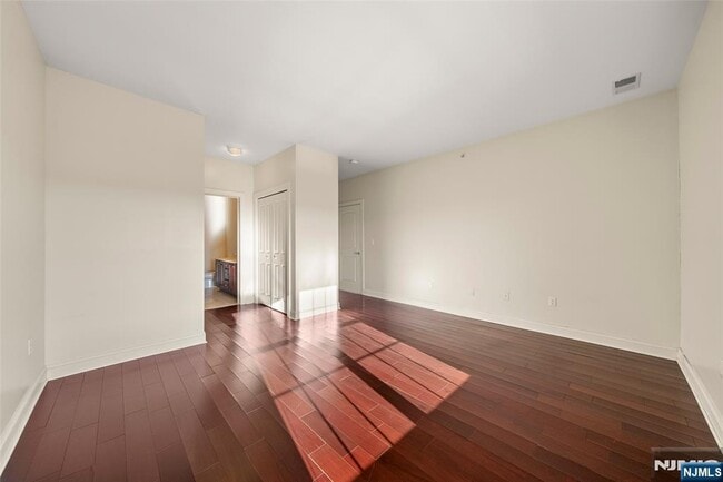 Building Photo - 2404 Windsor Park Ct