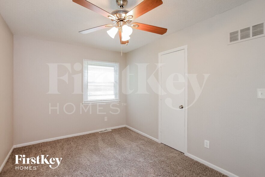 Building Photo - 8813 Blue Ridge Blvd