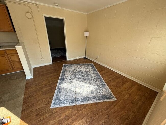 Building Photo - 1 Bed 1 Bath Available Now at Gurley Flats in Durham!