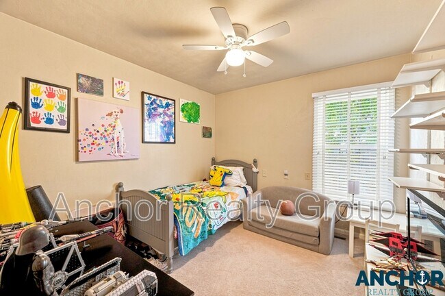 Building Photo - 2505 Ravencroft Ct