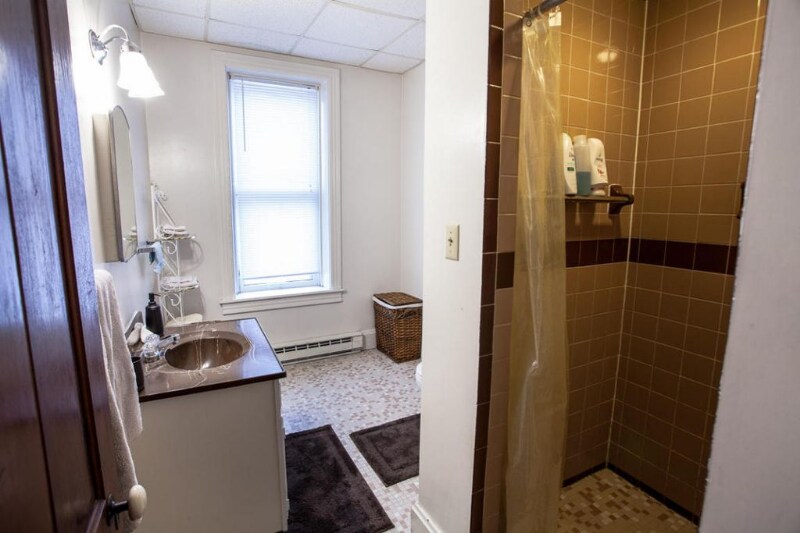 Building Photo - 534 S Market St