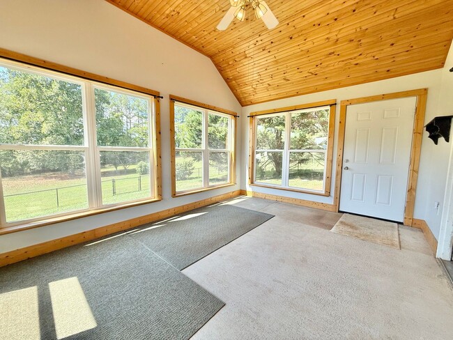 Building Photo - 821 Amburn Meadows Ln