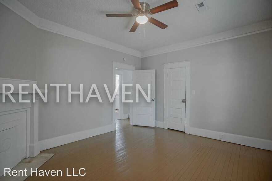 Building Photo - 4520 Colonial Dr