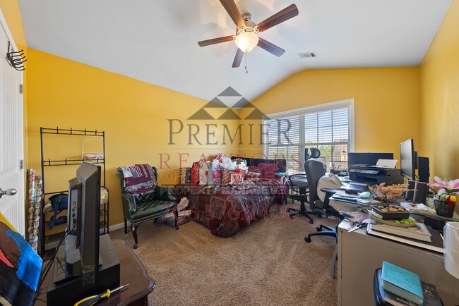 Building Photo - 4940 Brightstar Ln