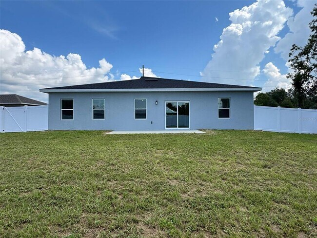 Building Photo - 656 Marion Oaks Manor