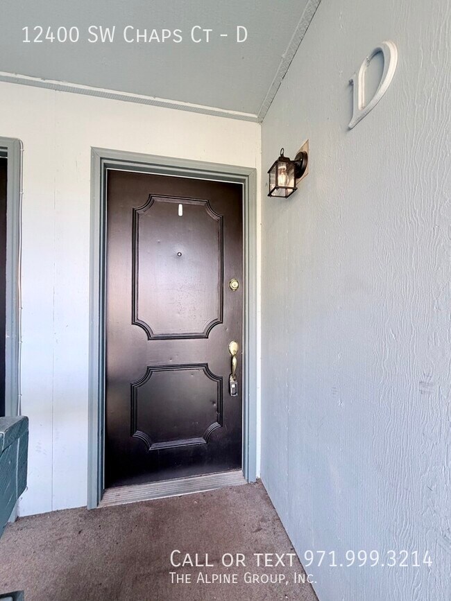 Building Photo - 12400 SW Chaps Ct