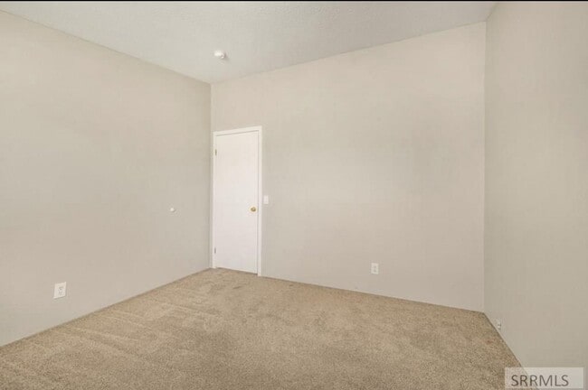 Building Photo - Stunning St. Anthoney Home: Recently Remod...