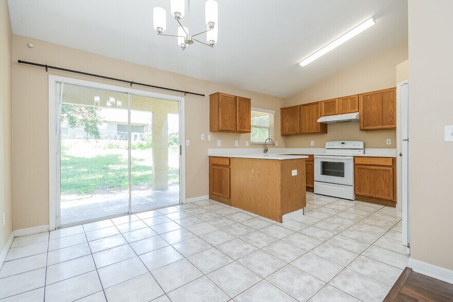 Building Photo - 914 Arbor Hill Cir