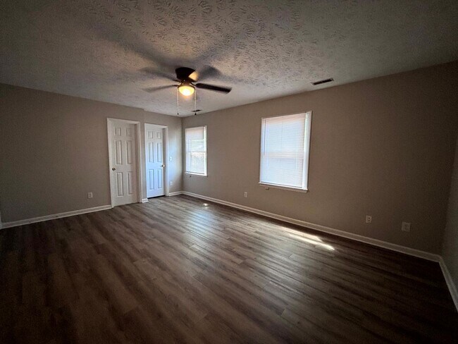 Building Photo - 2508 Lull Water Dr