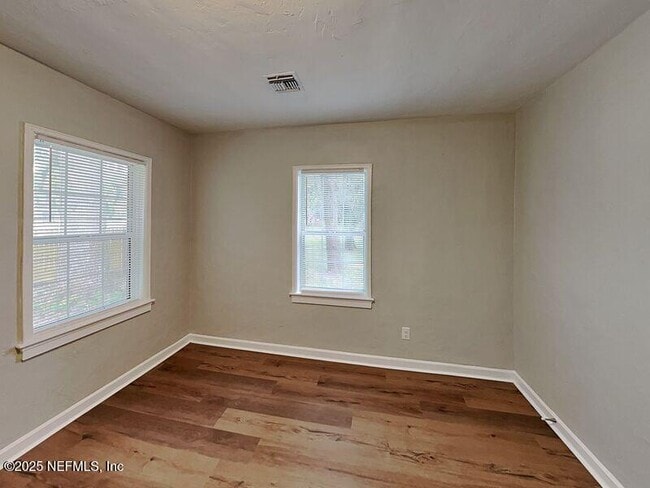 Building Photo - 886 Brandywine St