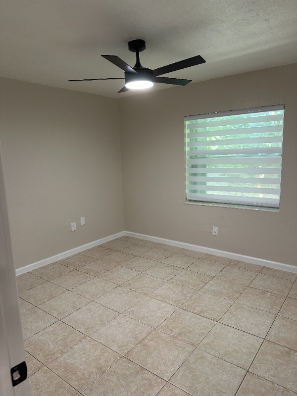 Building Photo - 12245 SW 116th Ln