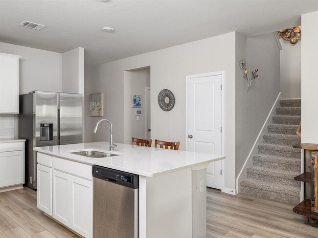 Building Photo - 2810 Dell Hollow Dr