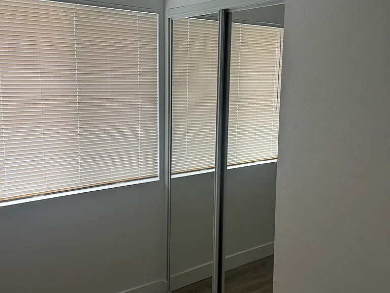 Building Photo - 1587 Claremont Pl