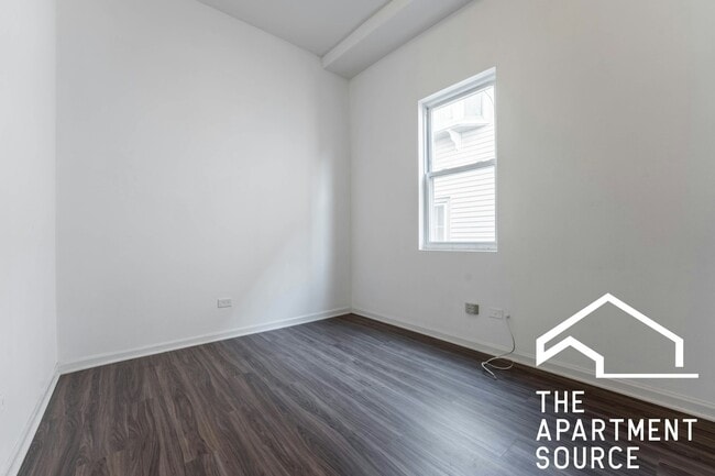 Building Photo - 2112 N Campbell Ave