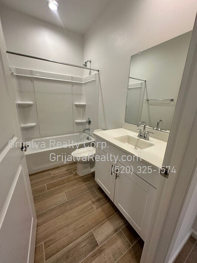 Building Photo - BRAND NEW BUILD! 4 Bedroom, 2 Bath House i...