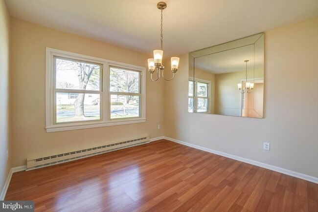 Building Photo - 504 S Harrison Rd