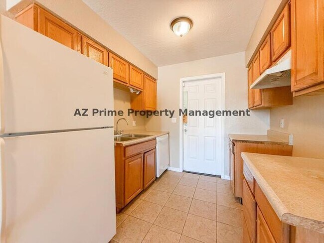 Building Photo - 7101 N 36th Ave