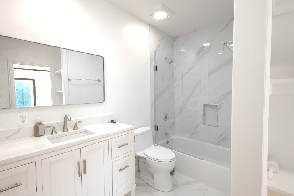 Building Photo - 212 Tocoloma Ave