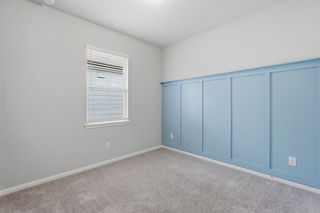 Building Photo - 10406 Milford Wds Ln