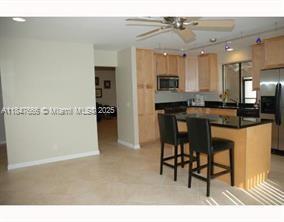 Building Photo - 2158 Baton Rouge