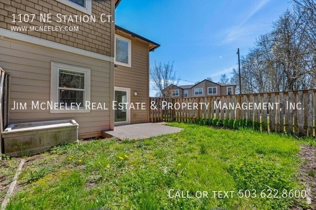 Building Photo - 1107 NE Station Ct