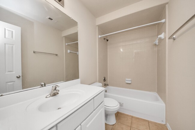 Building Photo - 24523 Red Bluff Tr