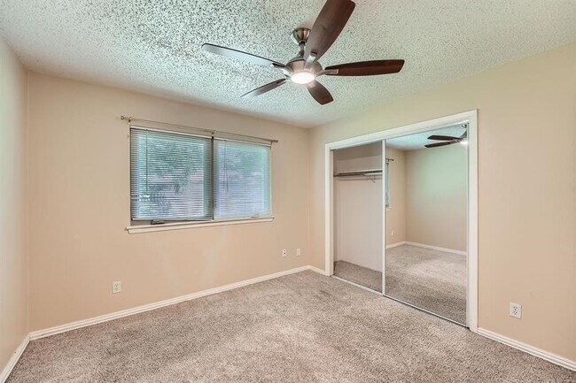 Building Photo - 6509 Krollton Dr