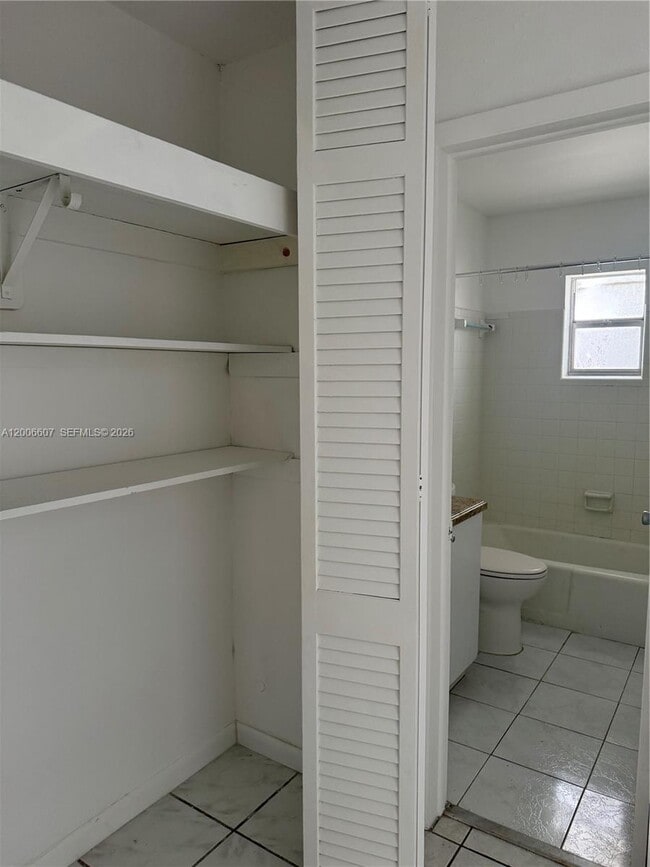 Building Photo - 2600 S Ocean Dr