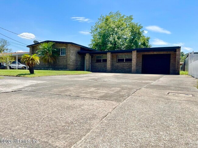 Building Photo - 6634 Kinlock Dr