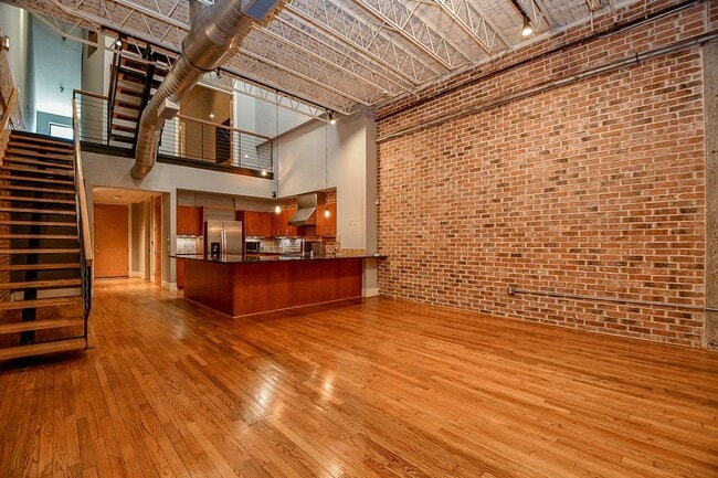 Building Photo - 1717 W Webster St