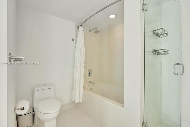 Bathroom - 1300 S Miami Ave