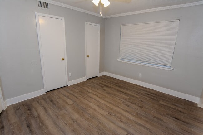 Building Photo - 1647 Northwood St