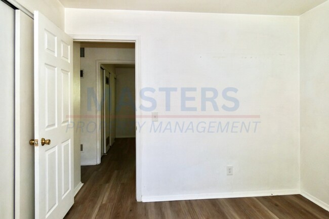 Building Photo - 5765 Steffens Ave