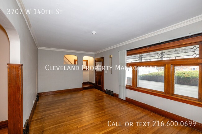 Building Photo - 3707 W 140th St